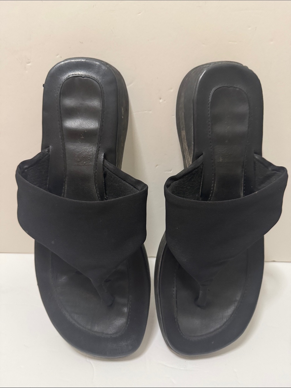 Women’s Black Slip-On Thong Sandals